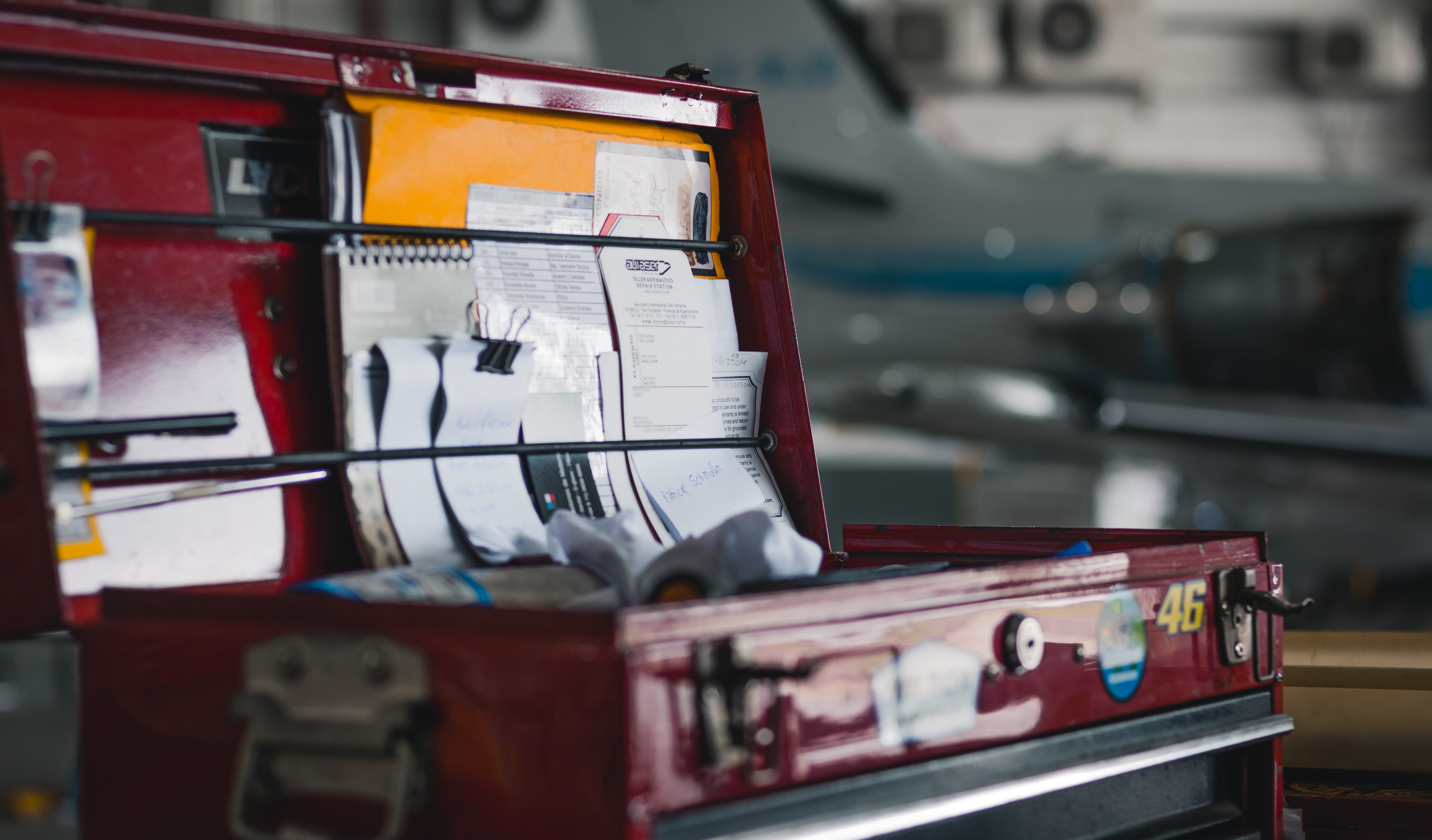 Caja de herramientas del taller aeronáutico de Aviaser